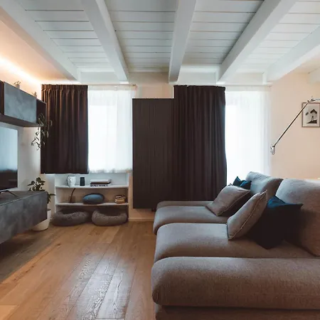 Lägenhet Modern Aosta